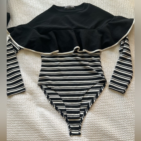 Unique bodysuit! Black and white stripes and trendy! - Picture 2 of 4